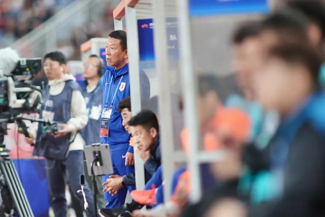 五一假期泰山球迷遇堵心事儿，崔康熙下课声震济南奥体