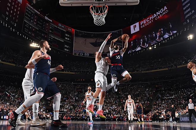 NBA 季后赛快船胜掘金 3 比 3 平将迎抢七 小德里克 - 琼斯表现出色
