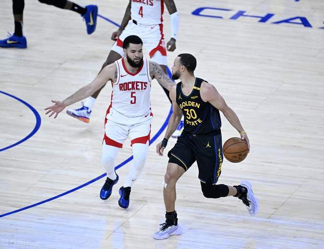 北京时间5月3日NBA季后赛G6：火箭客场击败勇士，将大比分扳平