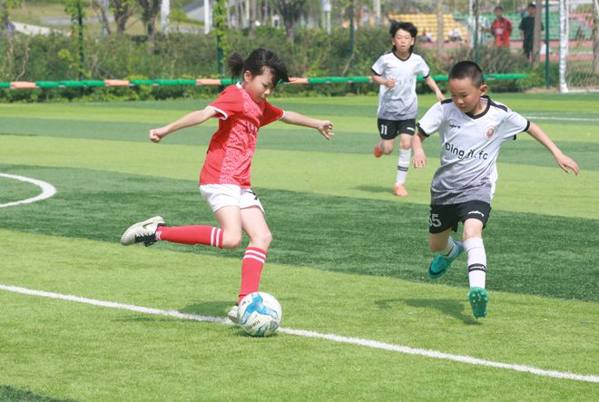 五月德州天朗气清，第三届城投明德天玺杯少儿足球邀请赛启幕