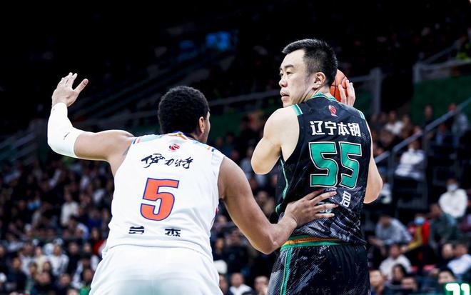 CBA 半决赛落幕辽篮王朝终结，面临重建难题及球员续约困境