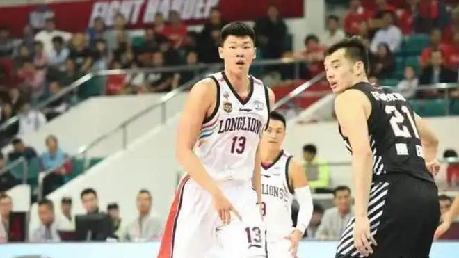 CBA总决赛即将打响！北京首钢与浙江广厦相遇，范子铭等球员表现引关注