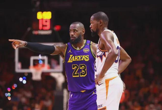 2024-25赛季NBA季后赛激战正酣，库里抢七大战得分受关注，盘点历史抢七场均得分最高十人