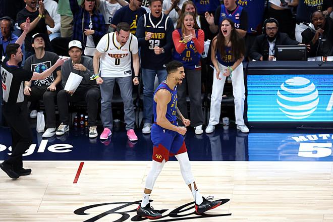 NBA季后赛掘金胜快船晋级，小迈克尔-波特回暖仍带伤作战