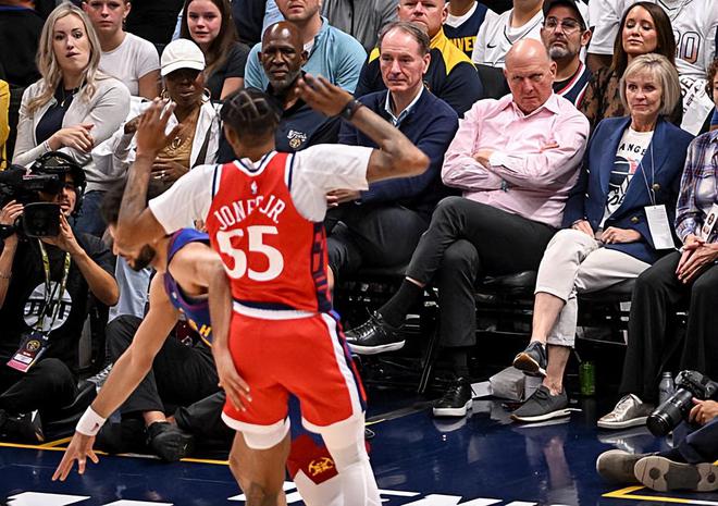 NBA季后赛掘金胜快船晋级，小德里克-琼斯表现可圈可点