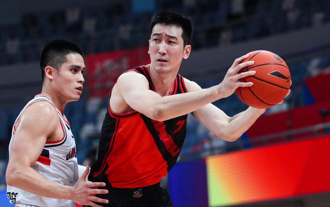 5月4日晚CBA辽宁男篮前锋丛明晨正式退役，背后原因令人深思