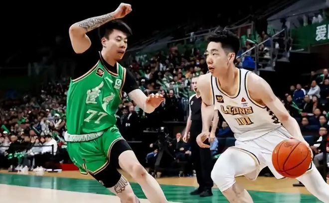 辽宁男篮与广厦男篮系列赛结束闹剧仍在继续，椅子风波引关注