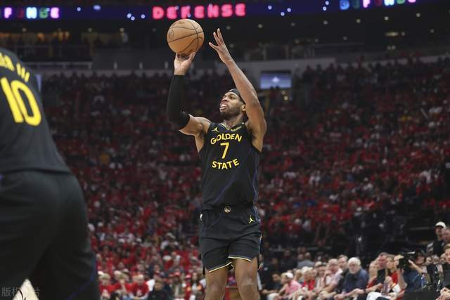 北京时间5月5日NBA季后赛首轮：勇士黑七奇迹，希尔德关键三分建功