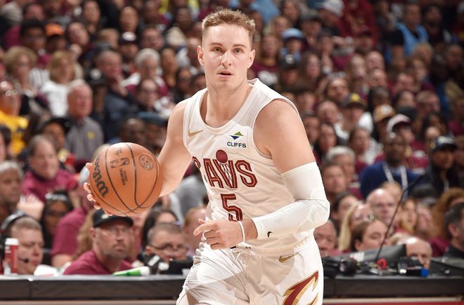 NBA东部半决赛：步行者胜骑士先拔头筹，萨姆-梅里尔表现失望