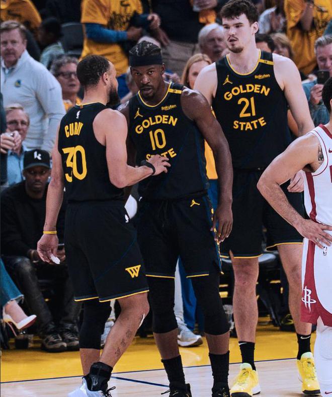 NBA 季后赛西部首轮 G7：勇士黑七奇迹，库里希尔德闪耀全场
