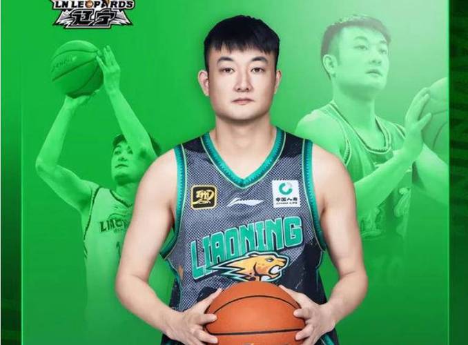 5月4日深夜辽宁男篮丛明晨因伤病宣布退役，俱乐部确认