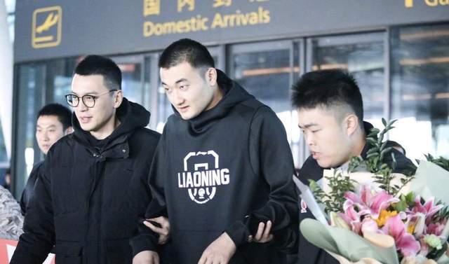 19-20赛季CBA揭幕战受伤，丛明晨10年效力辽宁后正式退役