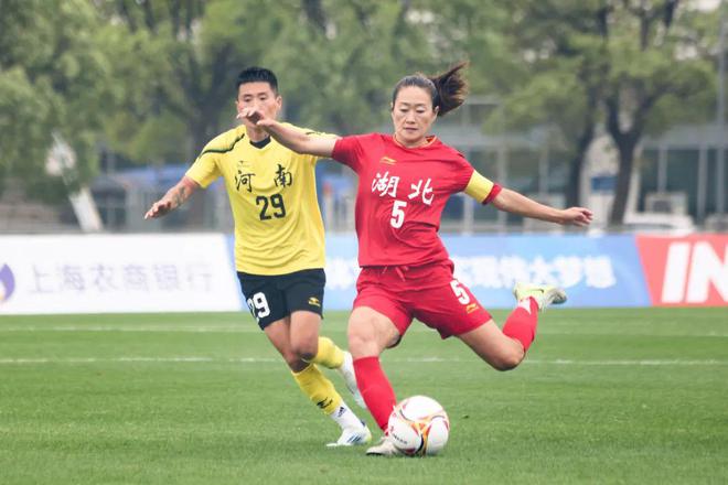 5月5日下午第15届全运会足球成年女足组预赛湖北女足获胜