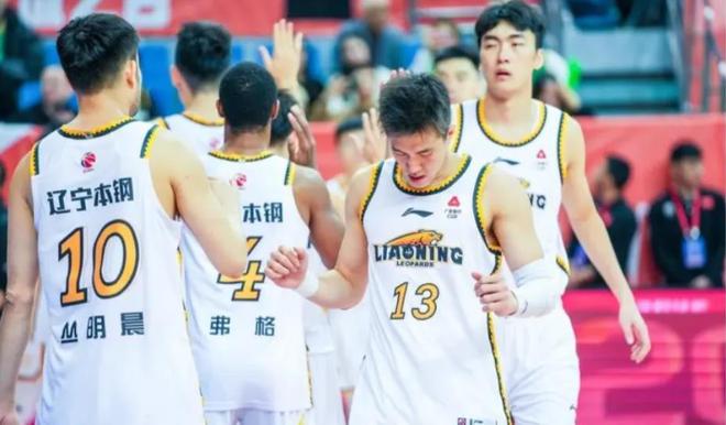去年夏天CBA大交易：郭艾伦离队，辽宁队租借王岚嵚始末