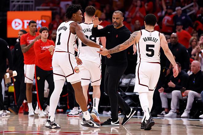 NBA季后赛：金州勇士胜休斯顿火箭，火箭首轮止步令人意外