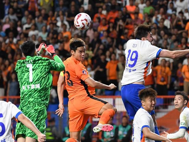 意甲第35轮：米兰2比1逆转热那亚，各项赛事豪取三连胜