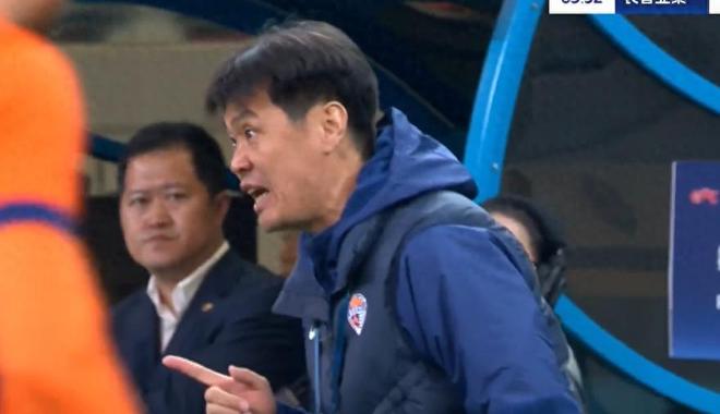 中超第11轮青岛海牛3-0胜长春亚泰，谢晖李霄鹏压力几何？