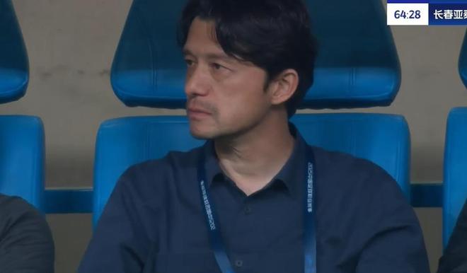 中超第11轮青岛海牛3-0胜长春亚泰，谢晖李霄鹏压力几何？