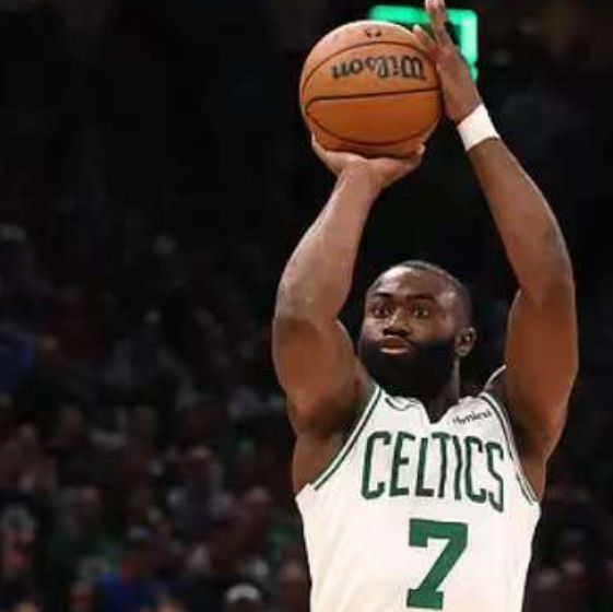 5月6日NBA季后赛东部半决赛G1：尼克斯逆转绿凯，步行者客场取胜