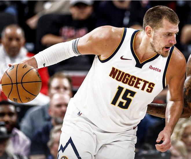 NBA 常规赛收官掘金困境逆转，西部半决赛首战再下一城迎开门红