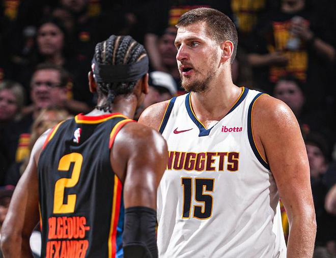 NBA西部季后赛首轮抢七决战落幕，掘金与雷霆首战约基奇威少表现神勇