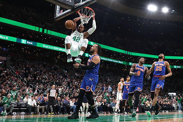 NBA东部半决赛G1：纽约尼克斯惊天翻盘，艾尔-霍福德表现平庸