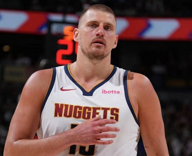 NBA 季后赛西部半决赛第 1 回合：掘金险胜雷霆，雷霆铁血防守