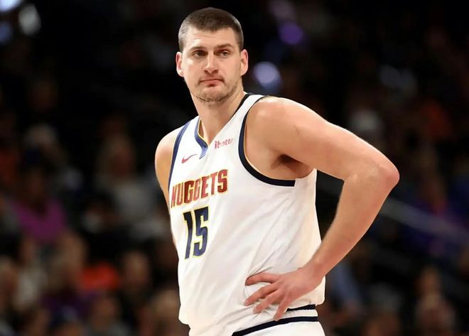 NBA 季后赛西部半决赛第 1 回合：掘金险胜雷霆，雷霆铁血防守