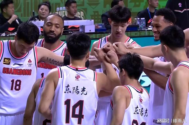 CBA总决赛将启，全运会男篮争冠，广东四川阵容大比拼