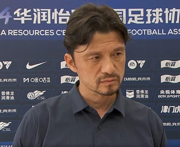 体育资讯：谢晖执教亚泰引援失败下课，球队问题待解
