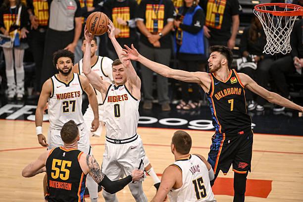 NBA西部半决赛：掘金阿隆-戈登三分绝杀，布劳恩发挥出色获两双