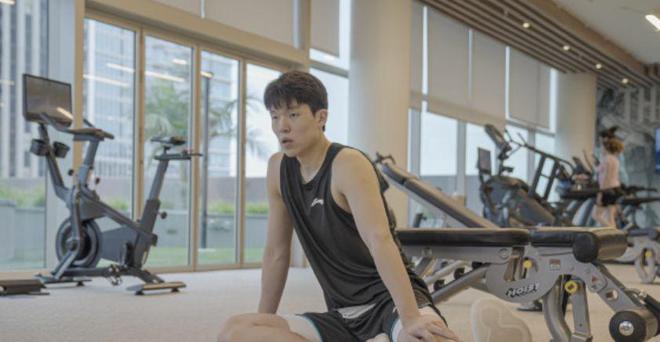 去年未参选引热议，本赛季杨瀚森做好冲击NBA准备，王治郅指出其速度问题