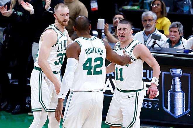 NBA东部半决赛G1：尼克斯惊天翻盘，凯尔特人萨姆-豪瑟表现糟糕