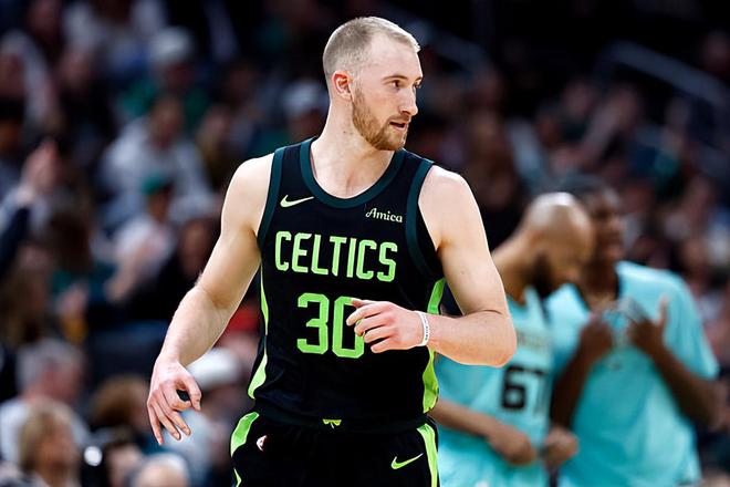 NBA东部半决赛G1：尼克斯惊天翻盘，凯尔特人萨姆-豪瑟表现糟糕