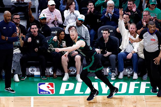 NBA东部半决赛G1：尼克斯惊天翻盘，凯尔特人萨姆-豪瑟表现糟糕