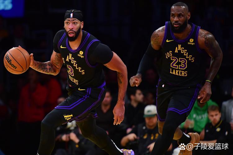 NBA本赛季湖人队征程：常规赛亮眼季后赛却成滑铁卢