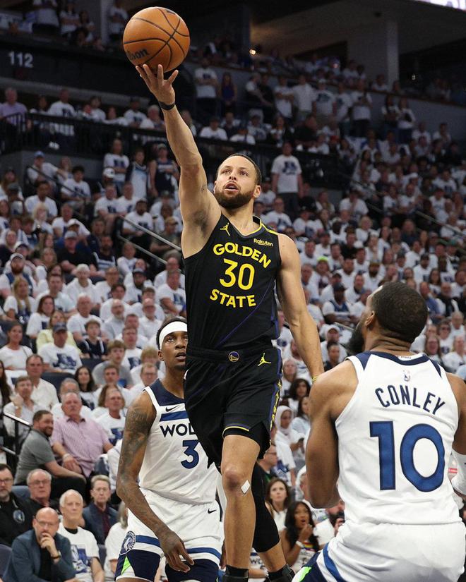 5月7日NBA季后赛勇士客场战森林狼，库里受伤无缘G1成重大打击