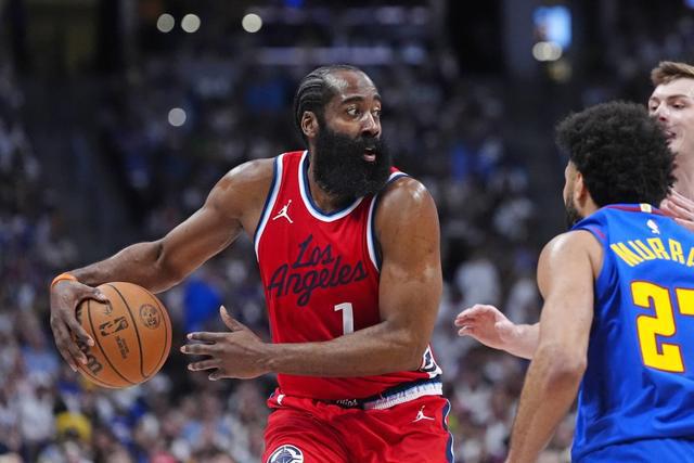 2025年NBA季后赛首轮：五大球星表现低于预期，下赛季何去何从？
