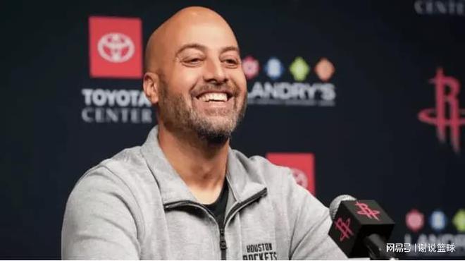 NBA 季后赛第二轮激战正酣，联盟奖项揭晓，雷霆总经理当选最佳高管