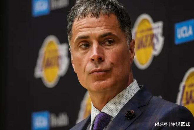 NBA 季后赛第二轮激战正酣，联盟奖项揭晓，雷霆总经理当选最佳高管