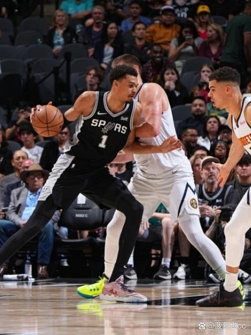 NBA 季后赛激战正酣：勇士VS森林狼半决赛G1精彩回顾
