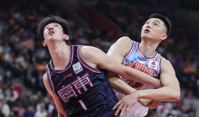 广东宏远本赛季表现不佳，外援锋线成问题，年轻球员流失