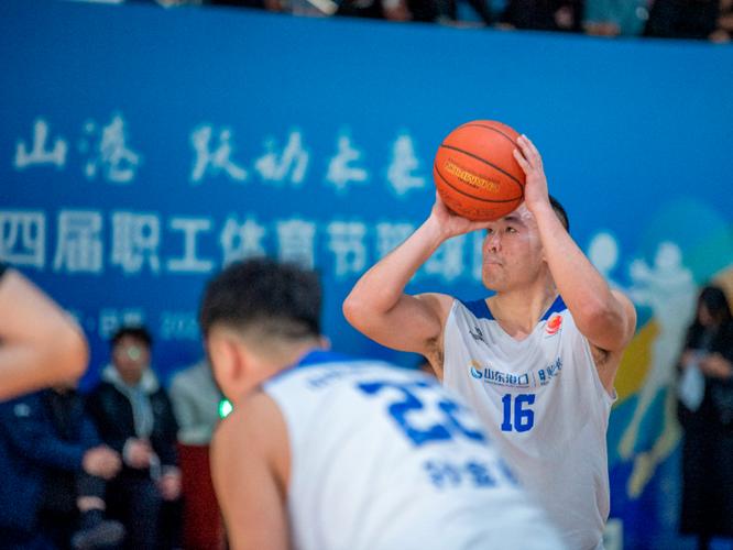 山东港口第五届职工体育节五人制足球赛激情开战，日照港夺冠