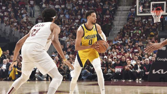 NBA季后赛第二轮激战正酣！5场比赛客队全胜，多场绝杀超刺激
