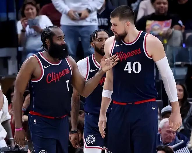 NBA 季后赛西部首轮抢七：快船负掘金哈登低迷引杨毅点评