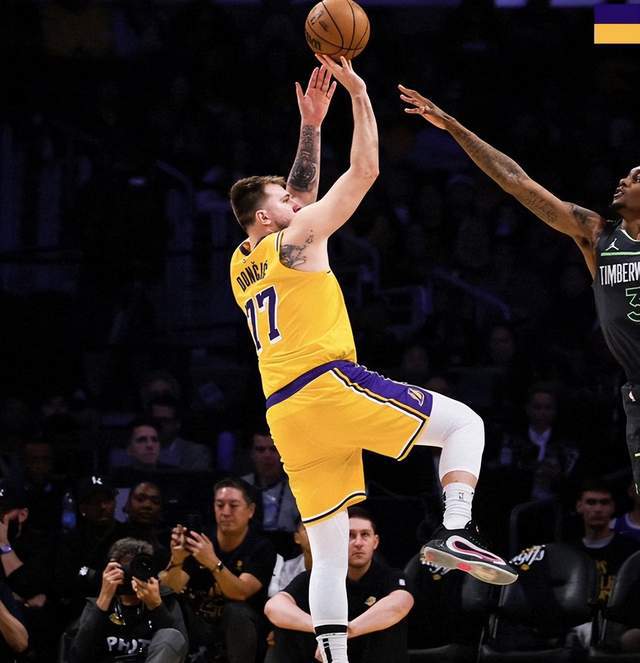NBA季后赛激战正酣！尼克斯逆转、步行者绝杀，东西部看点十足