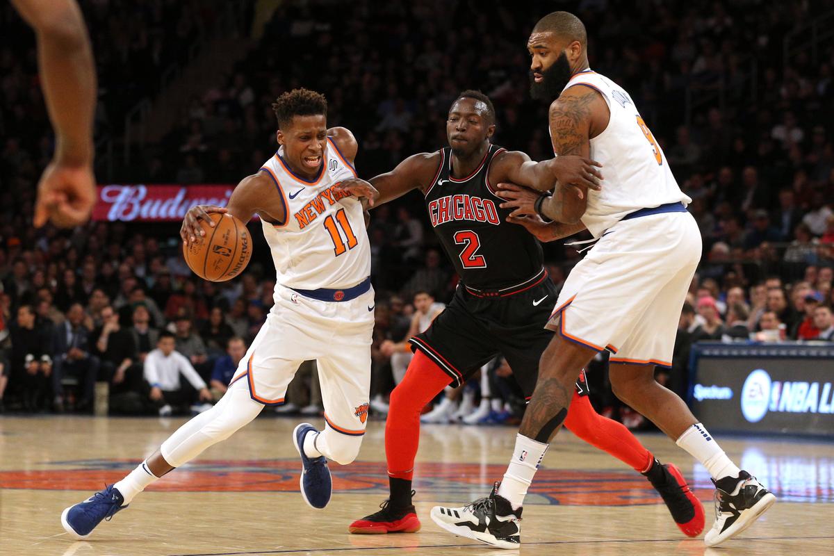 NBA季后赛激战正酣！尼克斯逆转、步行者绝杀，东西部看点十足