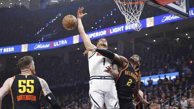 NBA季后赛：第二场比赛上半场掘金队被雷霆队彻底羞辱