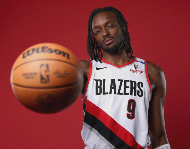 露天看台盘点今年休赛期NBA交易价值最低5球员及太阳变动