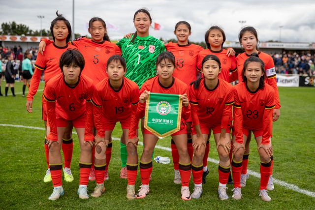 深圳二零二八U16女足载誉归，法国蒙太古杯创佳绩获锻炼
